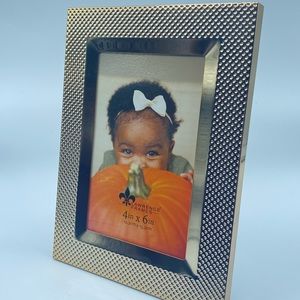 Gold Dent Pattern Picture Frame 4x6